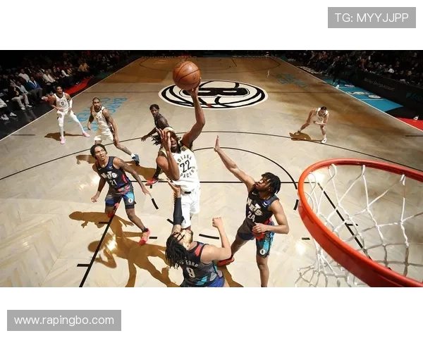 拉塞尔篮板霸主地位难撼，防守核心效率明显高于同期内线