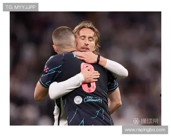 科瓦契奇与莫德里奇：克罗地亚中场风格对比分析